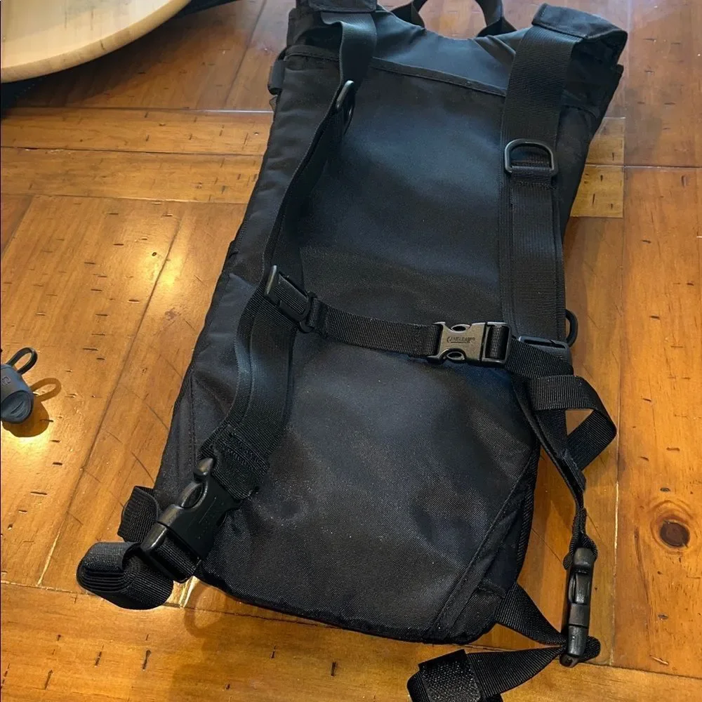 Black Camelback Marines USMC Military Training Water Backpack LOBO 6L